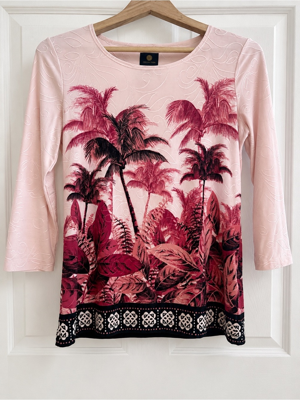 JM Collection Women’s Small Pink Tropical Palm Print Embossed 3/4 Sleeve Top S